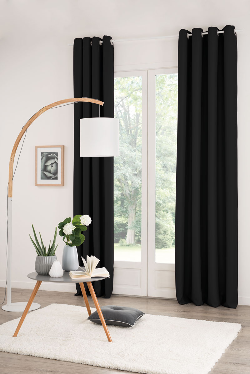 Shading cloth black Ready Made Curtain